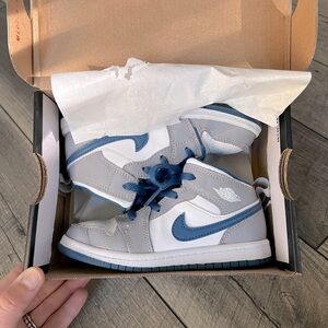 Nike Jordan 1 Mid Toddler Boy Sneakers - size 10c